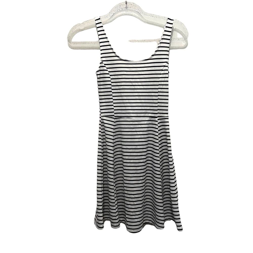 Divided H&M Sleeveless Fit & Flare Women’s Dress Striped Navy Blue White Size 2